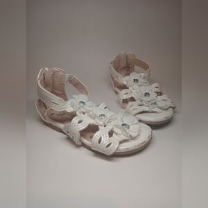 Toddler Girls Jumping Beans White Floral Sandals. Size 6